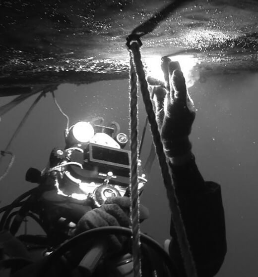 Onderwaterinspectie van de scheepsromp